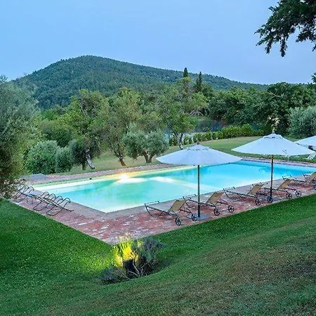 Апартаменты Sleeps 3 Pool Air Con Wifi